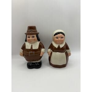 Pilgrim Couple Ceramic Salt and Pepper Shakers, 5 inches tall